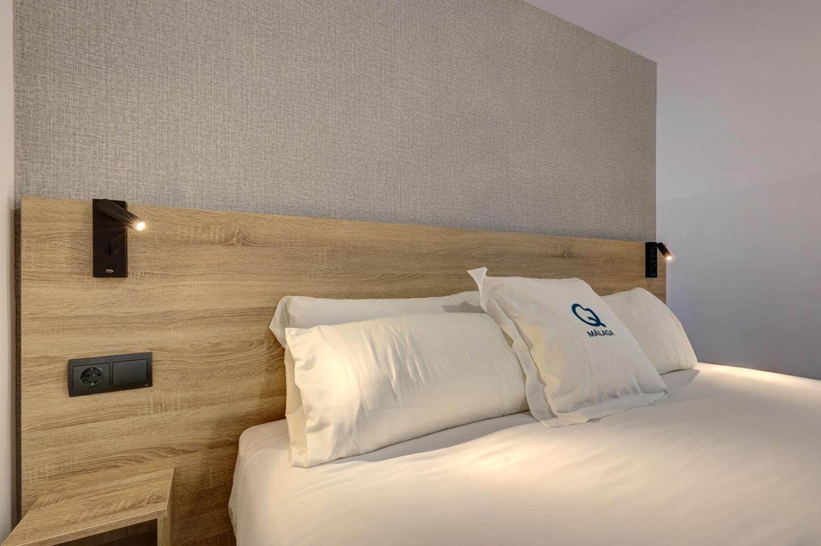 Aqua Apartments Малага Экстерьер фото