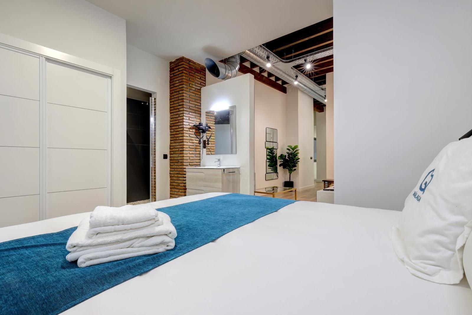 Aqua Apartments Малага Экстерьер фото